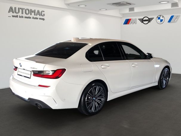 BMW 330 e M Sport 215 kW image number 3