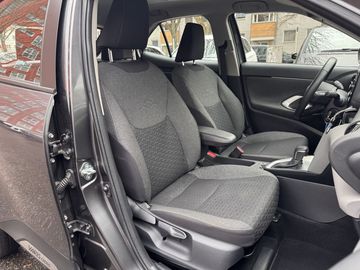 Car image 13