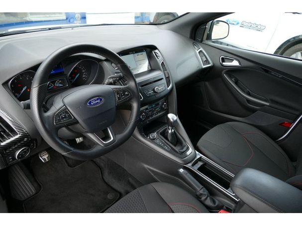 Ford Focus 1.5 ST-Line 134 kW image number 11