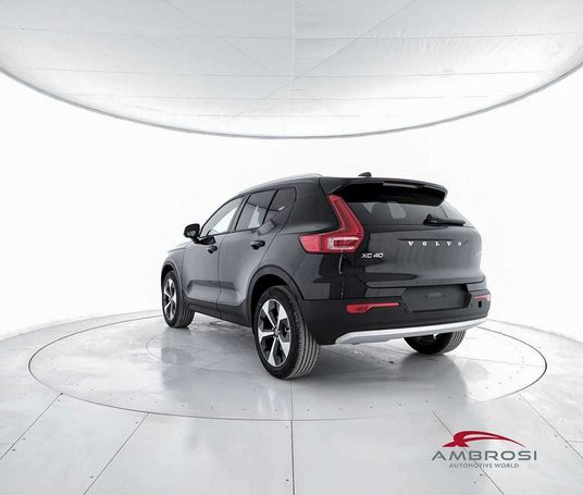 Volvo XC40 B3 Core 120 kW image number 5