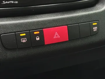 Car image 36