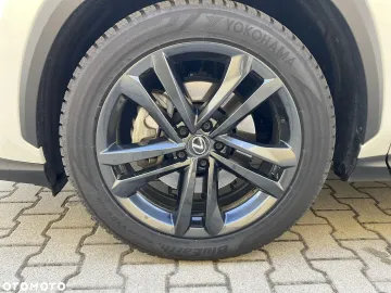 Car image 34