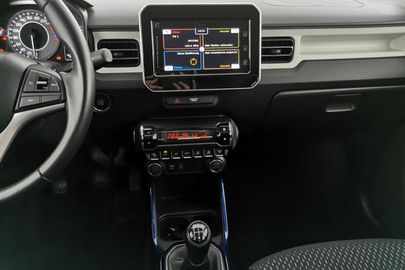 Car image 11