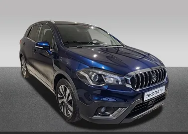 Car image 4