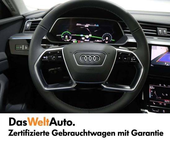 Audi Q8 50 quattro e-tron Business 250 kW image number 4