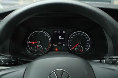 Car image 29