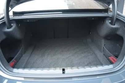 Car image 36