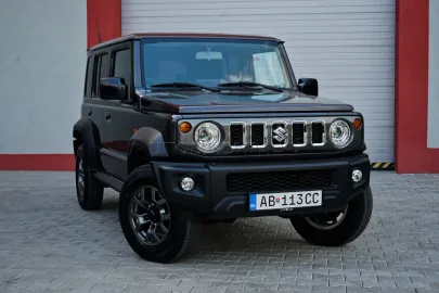 Car image 4