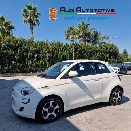 Fiat 500 e 70 kW image number 1