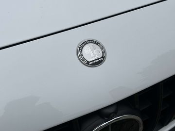 Car image 37