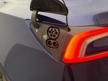 Car image 36