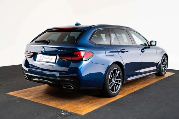 BMW 530 Touring 215 kW image number 2