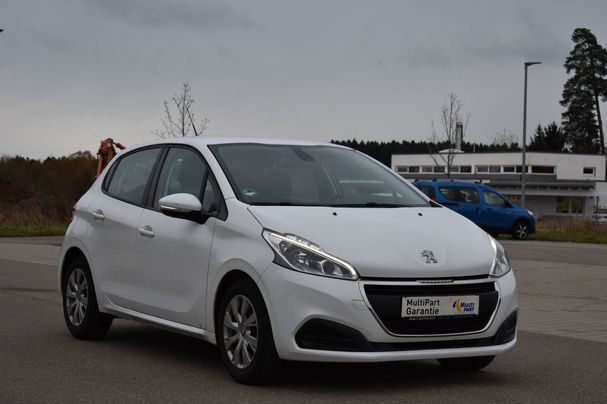 Peugeot 208 BlueHDi 75 kW image number 2