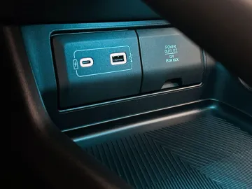 Car image 50
