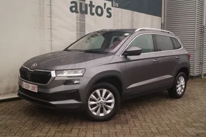 Car image 1