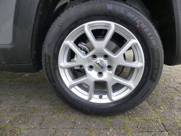 Car image 37