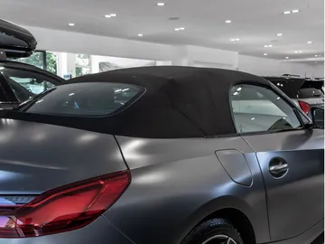 Car image 27