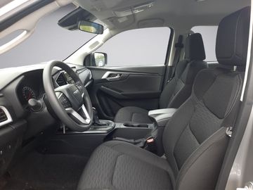 Car image 9