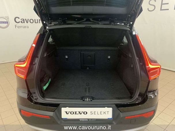 Volvo XC40 B3 Core 120 kW image number 14