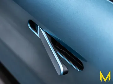 Car image 30