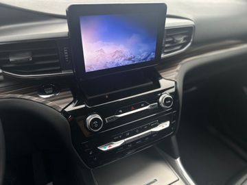 Car image 39