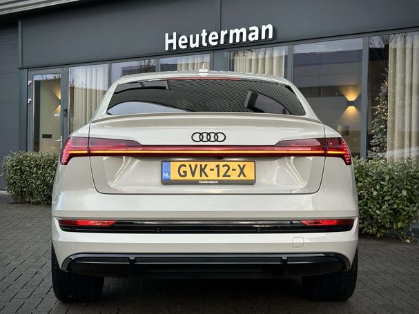 Audi e-tron 50 quattro Sportback 230 kW image number 6