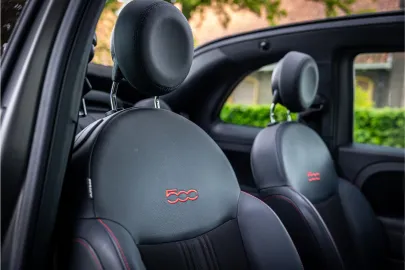 Car image 32