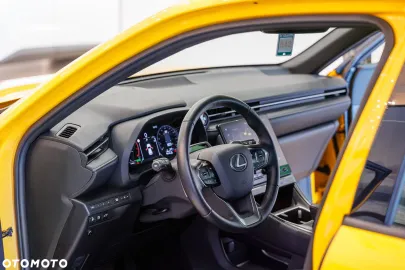 Car image 34