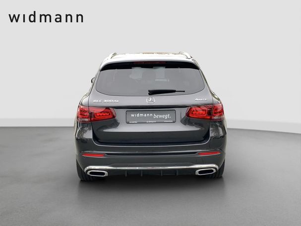 Mercedes-Benz GLC 300 de 225 kW image number 4