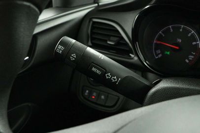 Car image 28