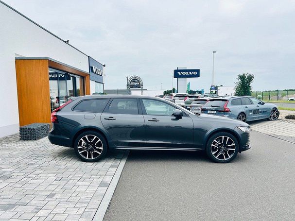 Volvo V90 Cross Country AWD Pro 173 kW image number 4