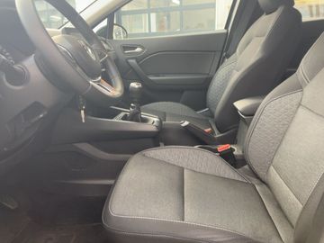 Car image 12