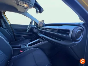 Car image 29