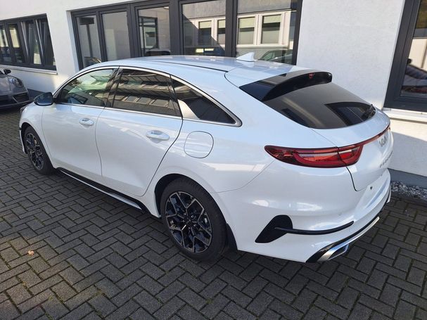 Kia ProCeed 1.5 T-GDI GT Line 103 kW image number 3