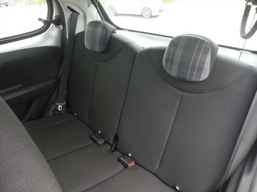 Car image 31