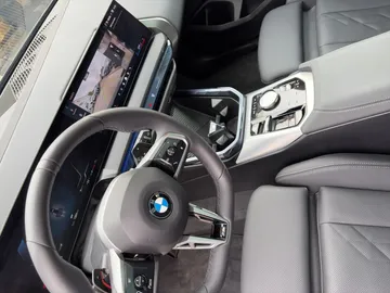Car image 29
