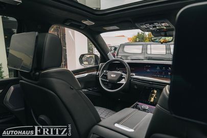 Car image 30