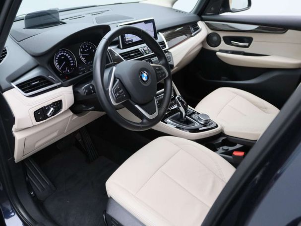 BMW 220i Gran Tourer 141 kW image number 17