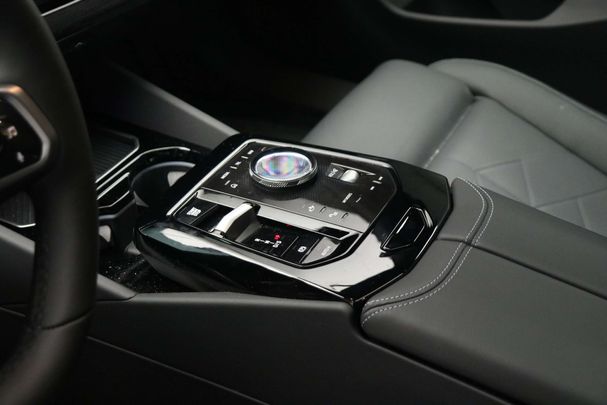 BMW 520i 140 kW image number 8