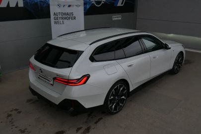 Car image 43
