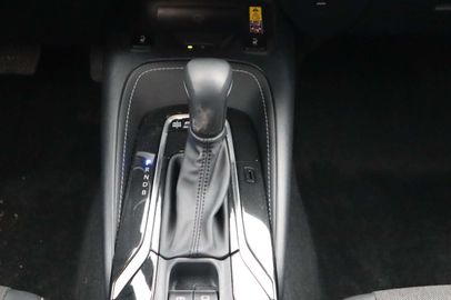 Car image 10