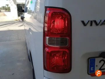 Car image 26