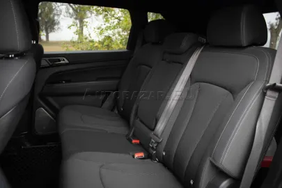 Car image 28