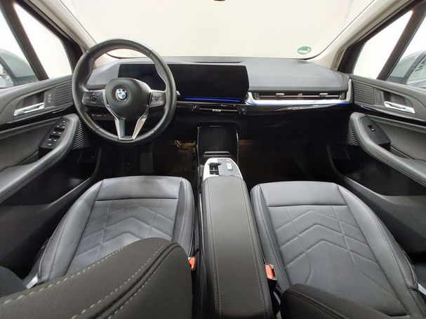 BMW 218i Luxury Line 100 kW image number 11