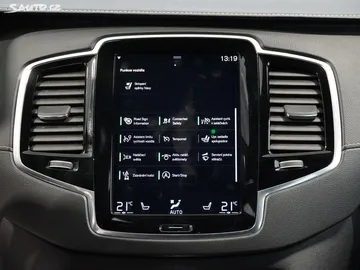 Car image 34