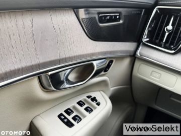 Car image 39