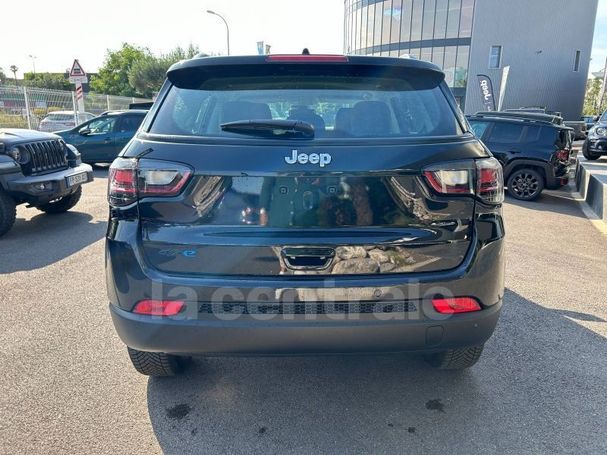 Jeep Compass 1.3 T4 PHEV Overland 4xe 177 kW image number 6