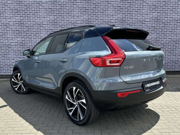 Volvo XC40 Recharge R T4 Design 155 kW image number 3