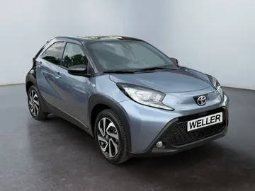 Car image 2