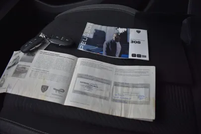 Car image 31